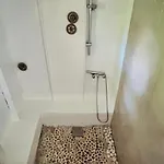 Botel Insolite Boat Near Paris *